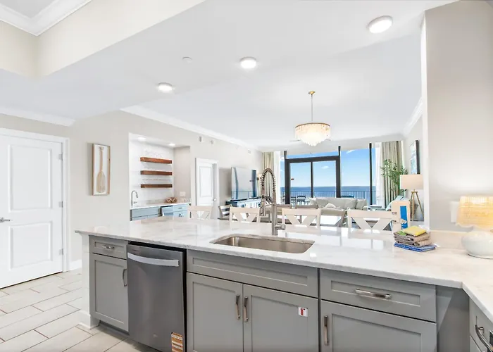 Phoenix Ii 1502 Apartment
