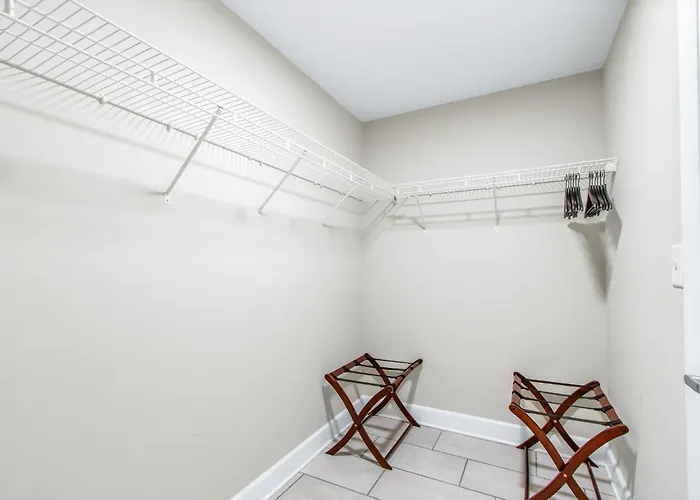 Phoenix Ii 1502 Apartment *